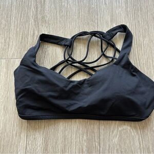 Lululemon free to be bra